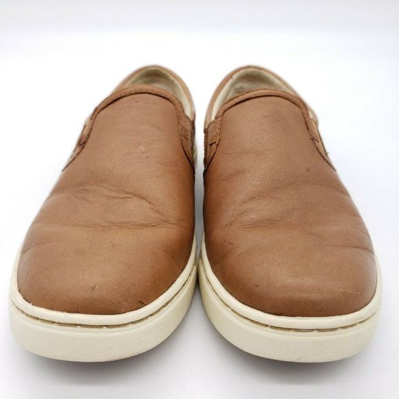 UGG Fierce Women's Slip On Flats 7 Brown Leather Loafers Sneakers Comfort Shoes - Picture 2 of 9